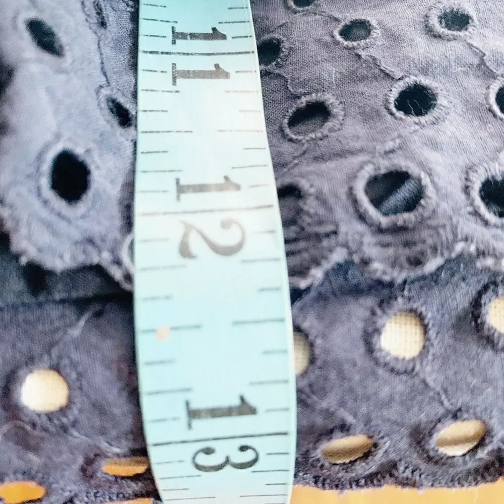 J. Crew Size 2 Scalloped Eyelet Shorts Navy Blue
